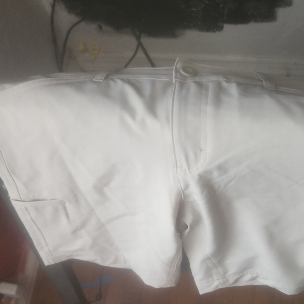 Dickies Women's White Cargo Shorts